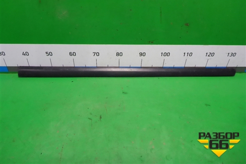 Накладка двери передней правой (7573102190) для Toyota Corolla (E12) с 2001-2007г (Королла 120)