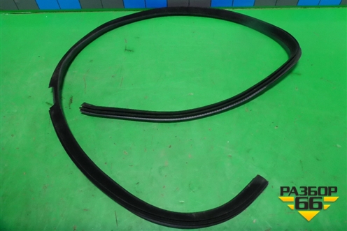 Уплотнитель стекла двери задней правой для Skoda Superb с 2001-2008г (Суперб)