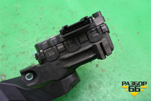 Педаль газа электронная (8D1721523E) для Skoda Superb с 2001-2008г (Суперб)