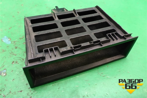 Ящик передней консоли (1U0858950B) для Skoda Superb с 2001-2008г (Суперб)