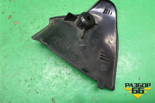 Накладка внутренняя (на консоль левая) (3U1858207) для Skoda Superb с 2001-2008г (Суперб)