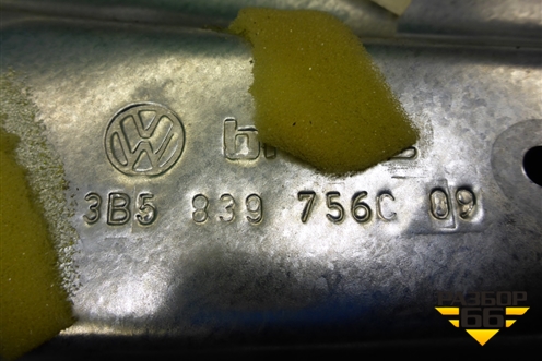 Панель внутренняя двери задней правой (3B5839756C) для Skoda Superb с 2001-2008г (Суперб)