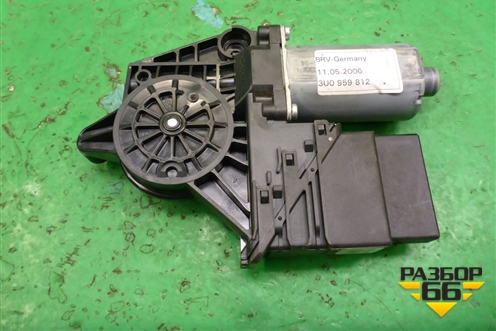 Моторчик стеклоподъёмника задний правый (3U0959812) для Skoda Superb с 2001-2008г (Суперб)