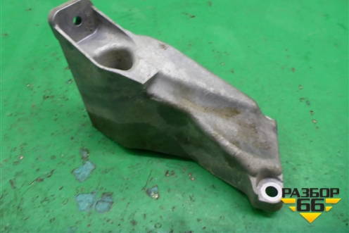 Кронштейн двигателя левый (1.8л AWT) (8D0199307P) для Skoda Superb с 2001-2008г (Суперб)