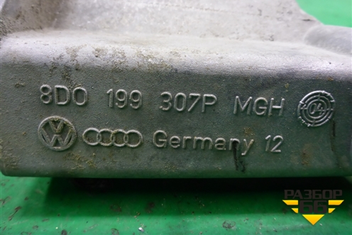 Кронштейн двигателя левый (1.8л AWT) (8D0199307P) для Skoda Superb с 2001-2008г (Суперб)