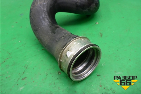 Патрубок интеркулера резиновый для Skoda Superb с 2001-2008г (Суперб)