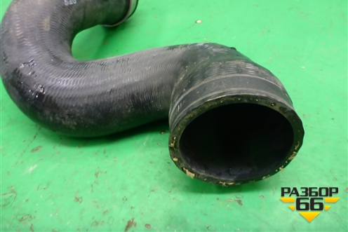 Патрубок интеркулера резиновый для Skoda Superb с 2001-2008г (Суперб)