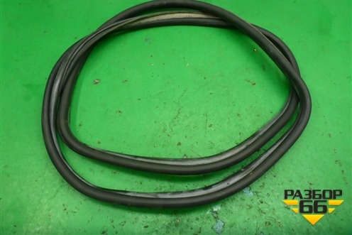 Уплотнитель багажника для Skoda Superb с 2001-2008г (Суперб)