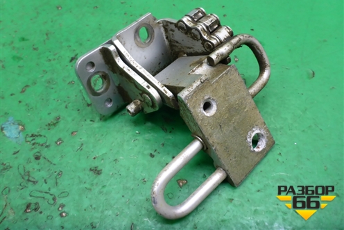 Петля двери задней правой нижняя для Skoda Superb с 2001-2008г (Суперб)