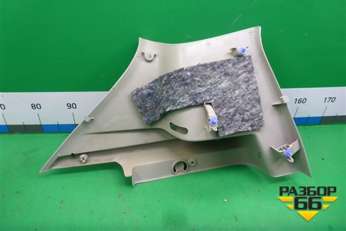 Держатель задней полки правый для Renault Sandero с 2013-2022г (Сандеро)