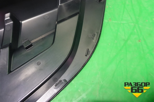 Накладка декоративная на двигатель (левая часть) (70593909) для Audi Q7 c 2015г (Ку 7)