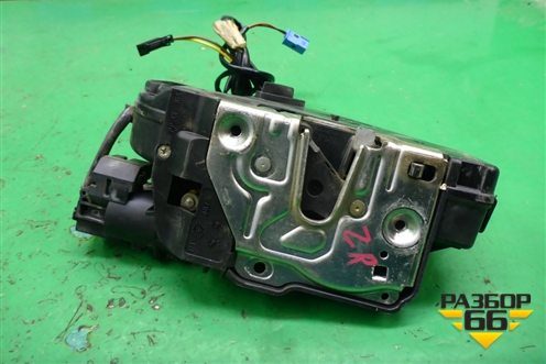 Замок двери задней правой для Mercedes Benz CLS C219 с 2004-2010г (ЦЛС)