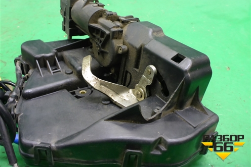 Замок двери задней правой для Mercedes Benz CLS C219 с 2004-2010г (ЦЛС)