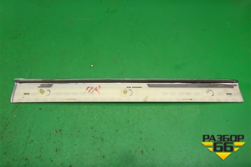 Накладка порога внутренняя переднего правого (в проём) (A2196800235) для Mercedes Benz CLS C219 с 2004-2010г (ЦЛС)