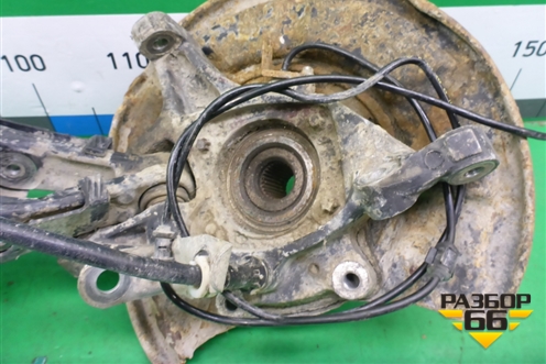 Кулак задний левый для Mercedes Benz CLS C219 с 2004-2010г (ЦЛС)