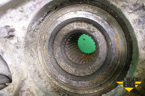 Кулак задний левый для Mercedes Benz CLS C219 с 2004-2010г (ЦЛС)