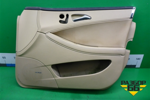Обшивка двери передней правой под электрику (A2197202048) для Mercedes Benz CLS C219 с 2004-2010г (ЦЛС)