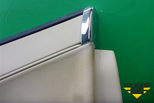 Обшивка двери передней правой под электрику (A2197202048) для Mercedes Benz CLS C219 с 2004-2010г (ЦЛС)