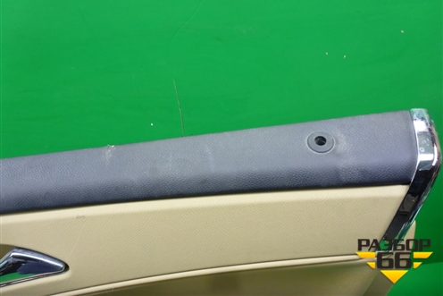 Обшивка двери передней правой под электрику (A2197202048) для Mercedes Benz CLS C219 с 2004-2010г (ЦЛС)