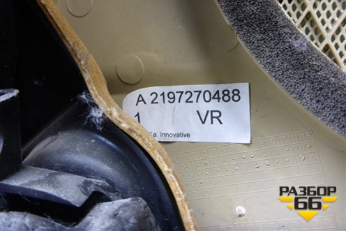 Обшивка двери передней правой под электрику (A2197202048) для Mercedes Benz CLS C219 с 2004-2010г (ЦЛС)