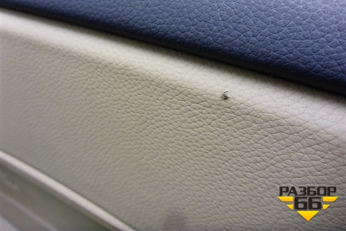 Обшивка двери задней правой под электрику (A2197303262) для Mercedes Benz CLS C219 с 2004-2010г (ЦЛС)