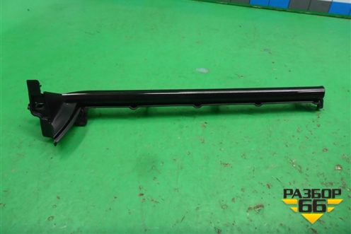 Накладка на торпедо (правая) (84792L2000WK) для Kia K5 с 2020г (К5)