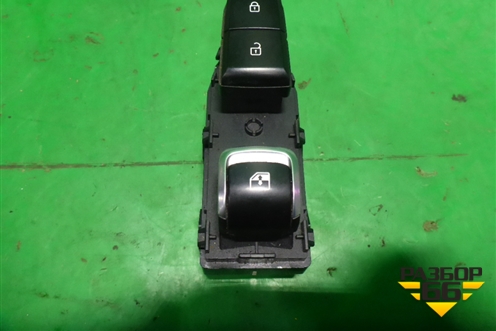 Кнопка стеклоподъёмника (передняя правая) (93576L2100) для Kia K5 с 2020г (К5)