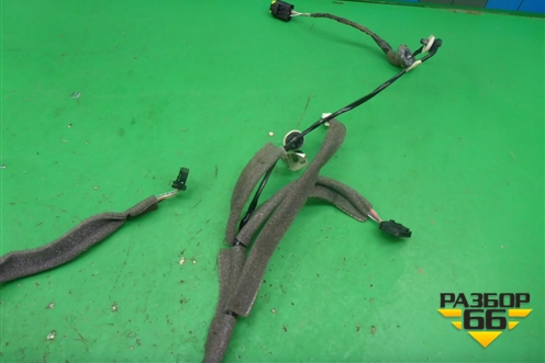 Проводка двери передней правой (241240265R) для Renault Fluence с 2009-2017г (Флюенс)