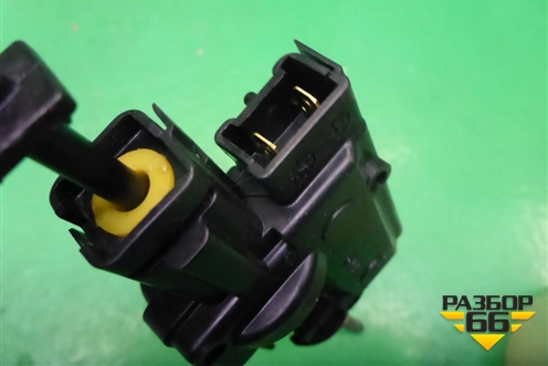 Активатор лючка бензобака (788265217R) для Renault Fluence с 2009-2017г (Флюенс)