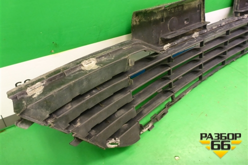 Решетка в передний бампер центральная (7414 JP 9646215877) для Citroen C4 с 2005-2011г (С4) (7414JP)