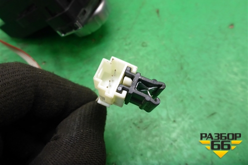 Модуль кнопок управления магнитолой (A1728701558) для Mercedes Benz SLK R172 с 2010-2016г (СЛК)