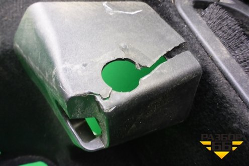 Обшивка багажника левая (A1726900341) для Mercedes Benz SLK R172 с 2010-2016г (СЛК)