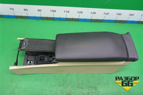 Подлокотник (A1726800250) для Mercedes Benz SLK R172 с 2010-2016г (СЛК)