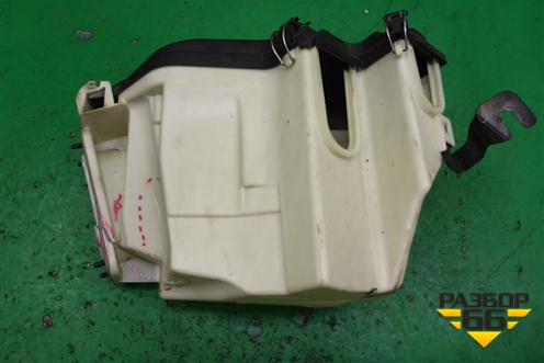 Корпус блока предохранителей (A1725450001) для Mercedes Benz SLK R172 с 2010-2016г (СЛК)