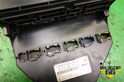 Блок предохранителей (A2129007324) для Mercedes Benz SLK R172 с 2010-2016г (СЛК)