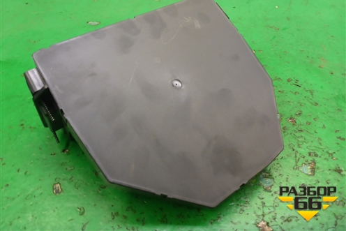 Блок предохранителей (A2129007324) для Mercedes Benz SLK R172 с 2010-2016г (СЛК)