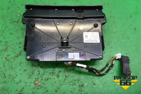 Плафон салонный (A1729000909) для Mercedes Benz SLK R172 с 2010-2016г (СЛК)