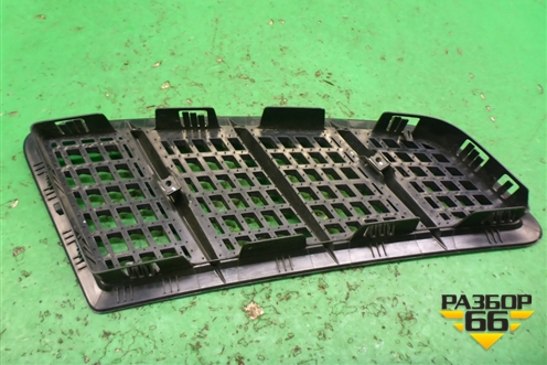 Решетка в капот левая (A1728800185) для Mercedes Benz SLK R172 с 2010-2016г (СЛК)