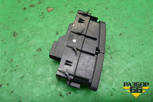 Кнопка центрального замка (A2049058502) для Mercedes Benz SLK R172 с 2010-2016г (СЛК)