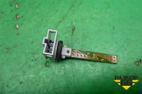 Датчик температуры воздуха (салонный) (A1638300272) для Mercedes Benz SLK R172 с 2010-2016г (СЛК)