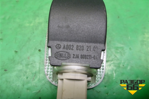 Фонарь подсветки багажника (A0028202101) для Mercedes Benz SLK R172 с 2010-2016г (СЛК)