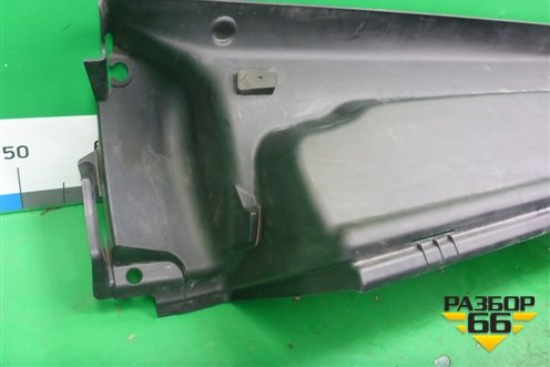 Накладка внутренняя (на топливный бак) (A1726940125) для Mercedes Benz SLK R172 с 2010-2016г (СЛК)