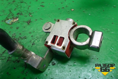 Клемма аккумулятора плюс (A1725400033) для Mercedes Benz SLK R172 с 2010-2016г (СЛК)