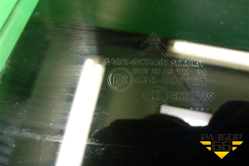 Стекло двери задней левой для Citroen C4 с 2005-2011г (С4)