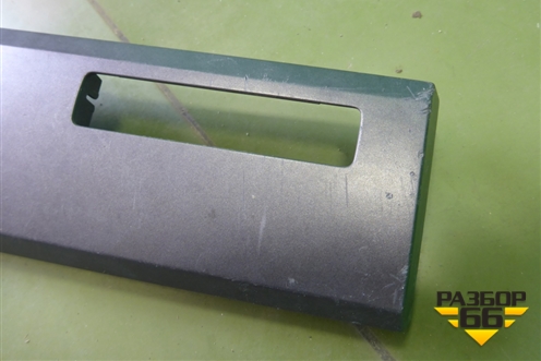 Накладка на торпедо (7L6857226K) для Volkswagen Touareg c 2002-2010г (Туарег)