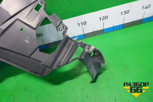 Кронштейн переднего бампера левый (4M0807095G) для Audi Q7 c 2015г (Ку 7)