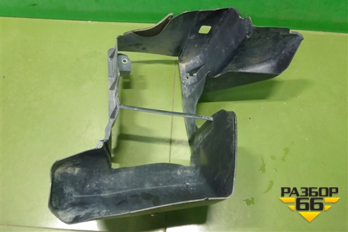 Дефлектор радиатора (АКПП) (3291760080) для Lexus LX-570 с 2015г (ЛХ)