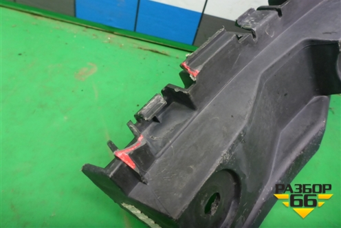 Кронштейн заднего бампера левый (6RU807393B) для Volkswagen Polo (седан) с 2010г (Поло)