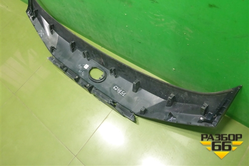 Накладка двери багажника (7680148440) для Lexus RX 350 c 2015г (РХ)