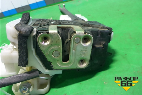 Замок двери передней левой (813102S010) для Hyundai ix 35 с 2010г (Ай икс 35)